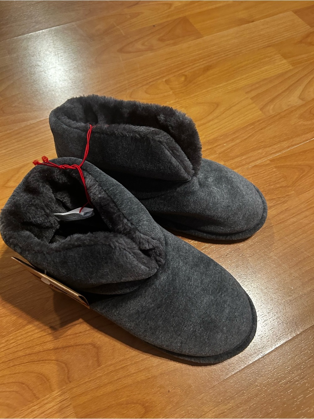 dearfoams NWT Women Size 5-6 Dark Heather Gray Plush Slide Slippers